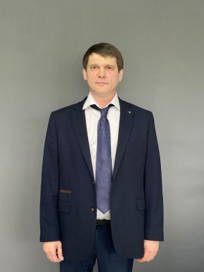 Владимир Озеров